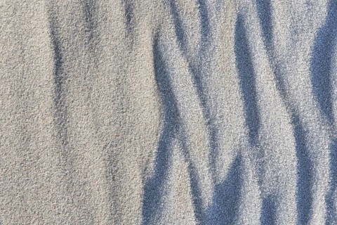 Structure in sand with frost