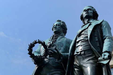 Goethe-Schiller-monument in front of the German national theater