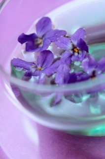 Violet tea