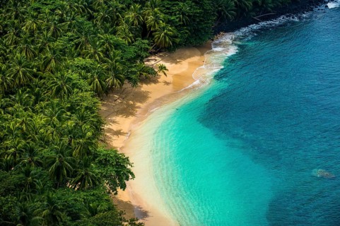 Overlook over banana beach