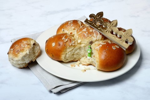 Epiphany cake with king and crown