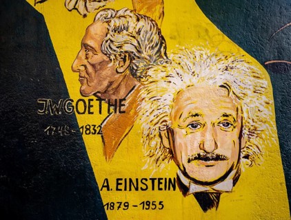 Graffiti Justitia with Goethe and Einstein