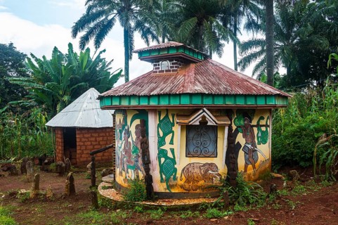 Colourful little houses in Foumban