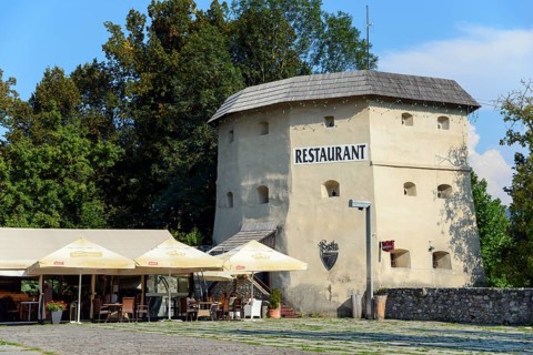 Basta Restaurant