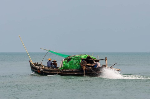 Fishing boat from the Moken sea gypies