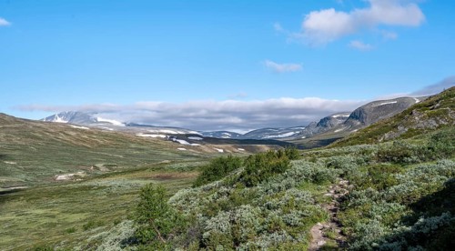 Hiking trail in the mountains with Bergen