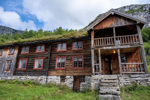Old mountain lodge