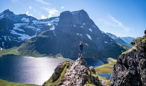 Hiker on the way to Innerdalstarnet