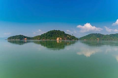 Small islands in the Mergui or Myeik Archipelago