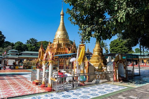 Su taung pyi pagoda