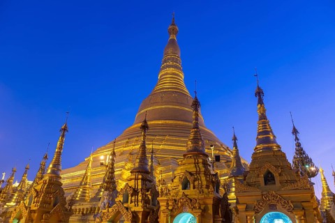 Shwedagon pagoda at sunset
