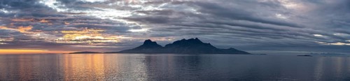 Evening mood over the ocean