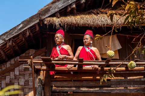 Old Kayan women