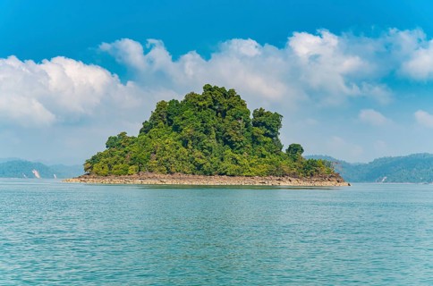 Small islands in the Mergui or Myeik Archipelago