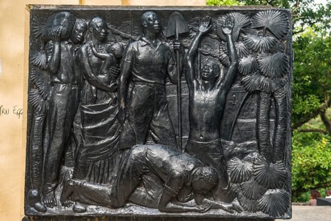 War statues on the Joseph Robert Monument