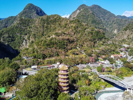 Aerial of Tianfeng Pagoda and Tianxiang recreational area