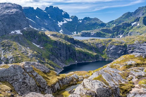 Lake Tennesvatnet and Krokvatnet