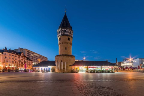 Bockenheimer Warte after sunset