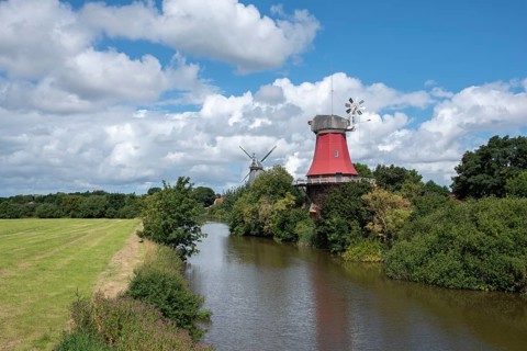 Twin mills at the old Greetsiel lowland