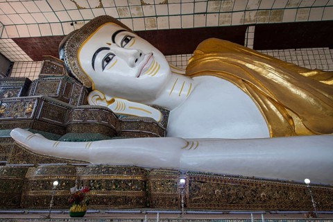 Reclining buddha