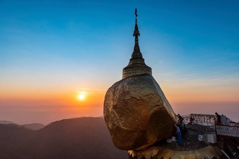 Kyaiktiyo Pagoda