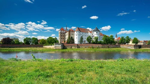 Hartenfels Castle on the Elbe