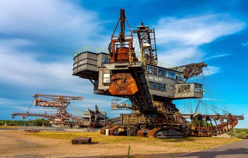 Spoil excavator in the city of iron