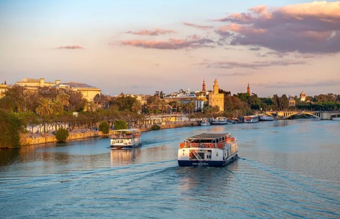 Excursion boat on the river Rio Guadalquivir