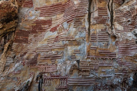 Cave filled with buddhas