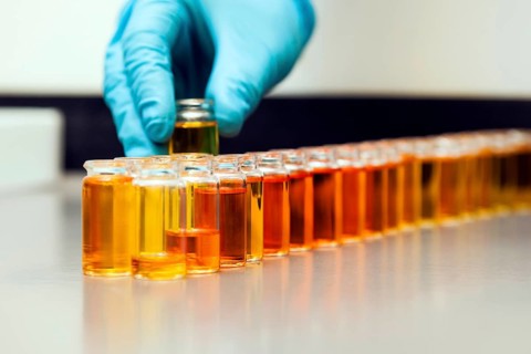 Samples in the laboratory at the Institute of Pharmacy and Medicinal Chemistry