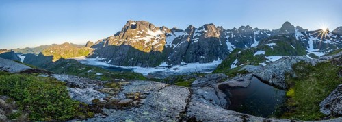 Frozen lake Trolljordvatnet