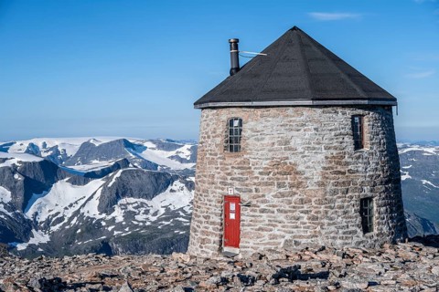 Mountain hut Kloumanstarnet