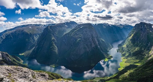 View from the top of Breiskrednosi