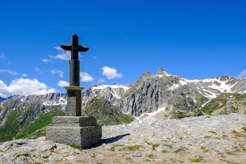 Summit cross