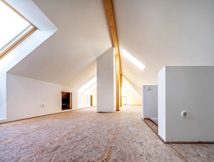 Conversion of an attic into a spacious living area