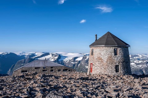 Mountain hut Kloumanstarnet