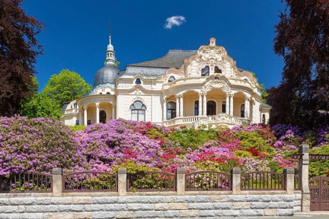 Former Villa Merz with blooming azaleas