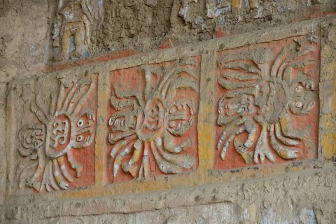 Colourful reliefs of the Moche culture on adobe walls