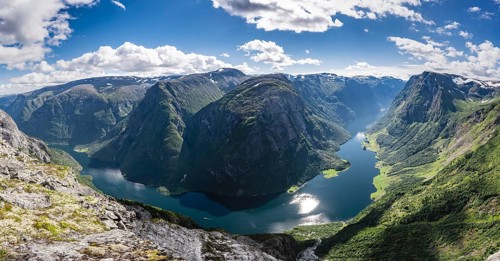 View from the top of Breiskrednosi