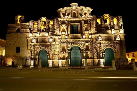 Cathedral Catedral de Santa Catalina at night