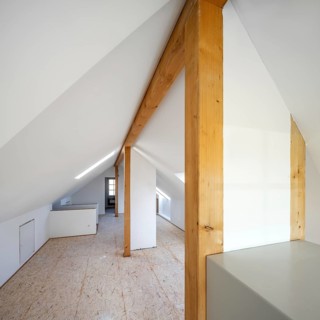 Conversion of an attic into a spacious living area