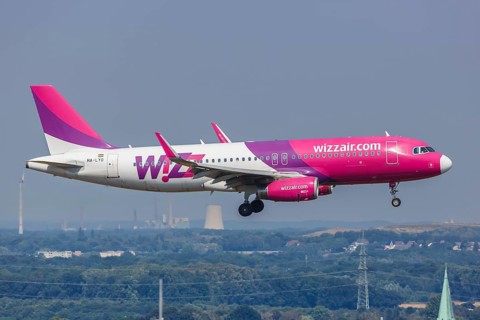 An Airbus A320 aircraft of Wizzair with registration number HA-LYO at Dortmund airport