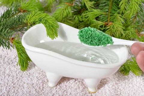 Bath additive spruce tips