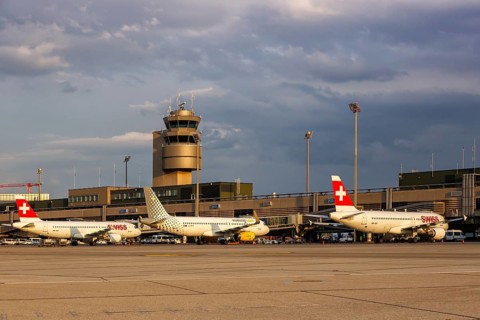 Airbus A320 aircraft of Swiss and Vueling at Zurich Airport