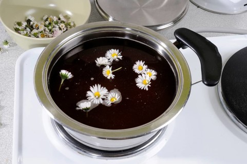 Production of daisy syrup