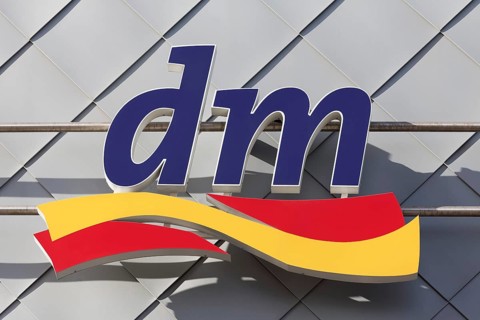 Logo dm drugstore