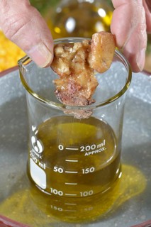 Production of spruce resin ointment