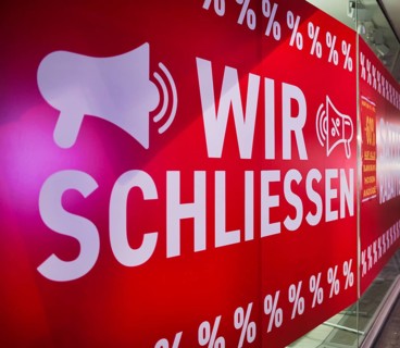 Clearance sale due to closure of business