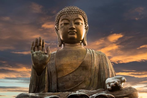 Tian Tan Buddha Statue