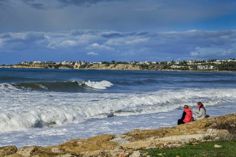 Sea waves